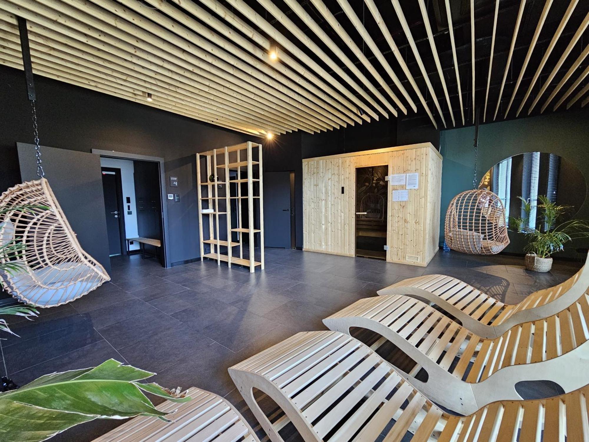 Urban Apartments Premium Sokolska 30A Towers No 58, 2 Free Garages, Gym & Sauna, Self Check-In Katowice Bagian luar foto